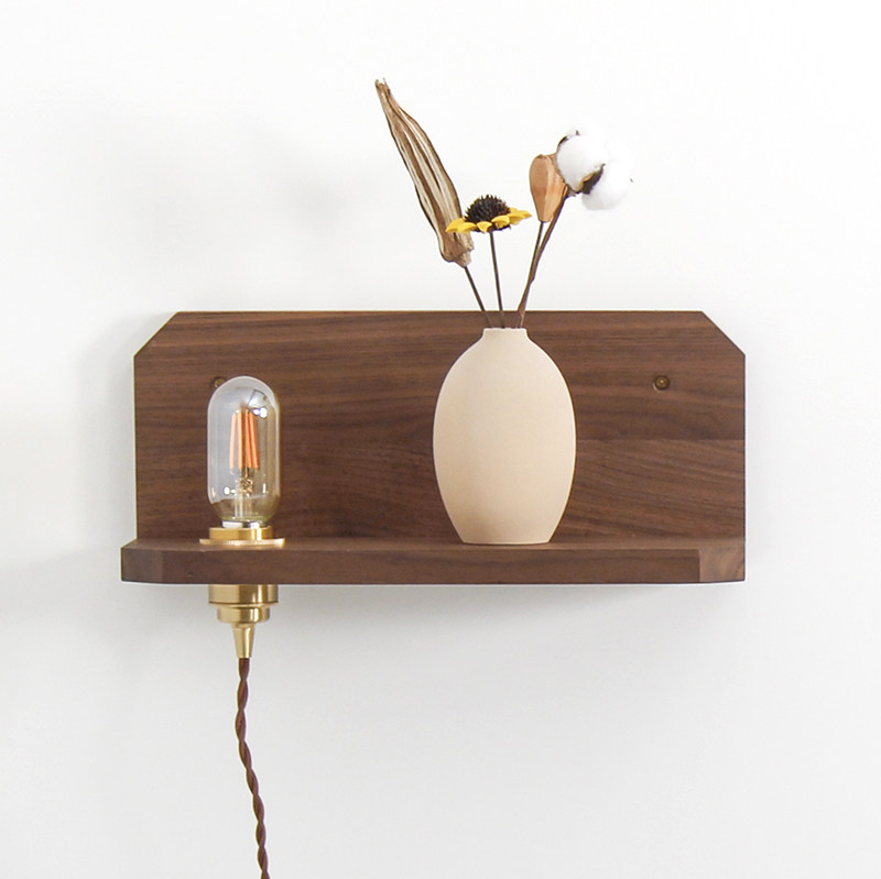 Green leaf black walnut brass retro wall lamp bedroom solid wood bedside lamp Nordic literature and art Japanese-style aisle porch lamp