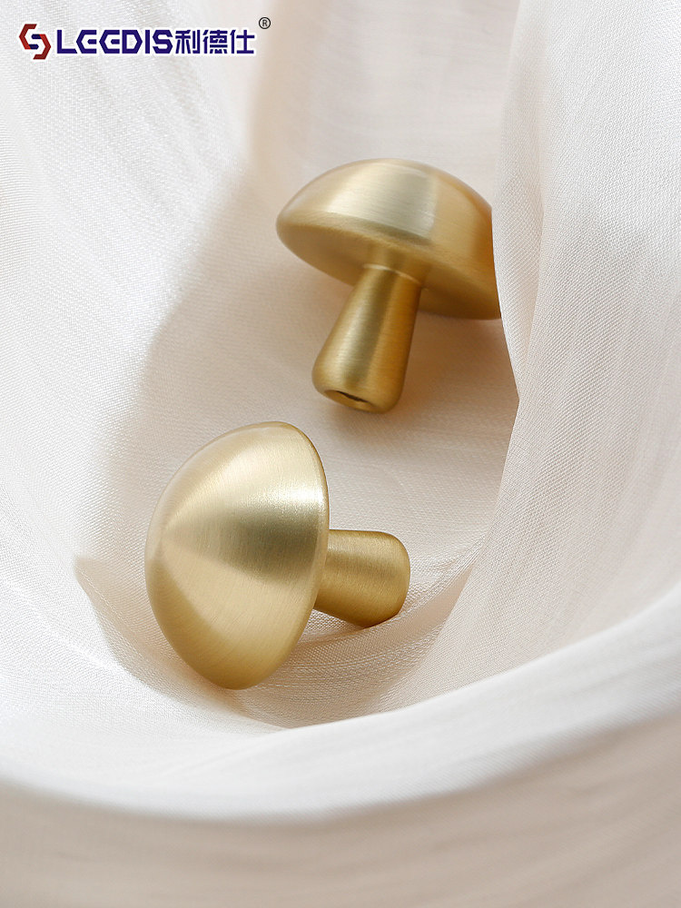 Creative Stylish Cute Mushroom Brass Cabinet Door Handle French Kidsren's Room Cabinet Wardrobe Cabinet Drawer Door Handle