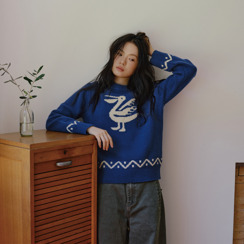 Amweird 100% Wool Knitwear Royal Blue Pelican Pattern Retro Jacquard Round Neck Pullover Knitwear for Women Amweird 100% Wool Knitwear Royal Blue Pelican Pattern Retro Jacquard Round Neck Pullover Knitwear for Women