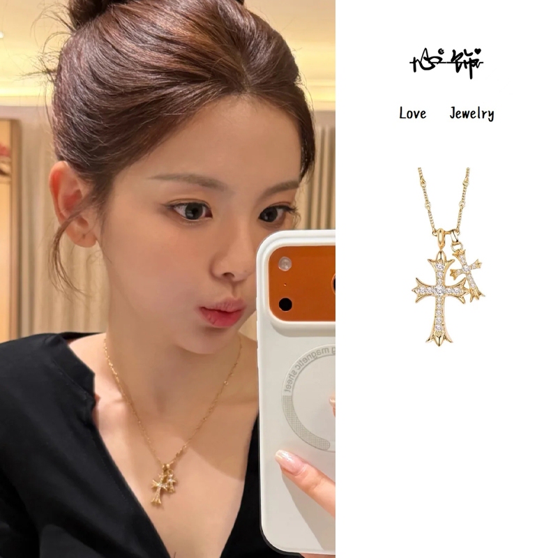 【Yang Chaoyue's Style】 Popular European and American K-Style Heart-Encrusted Diamond Double Cross Necklace Design, Clavicle Chain, Punk Style