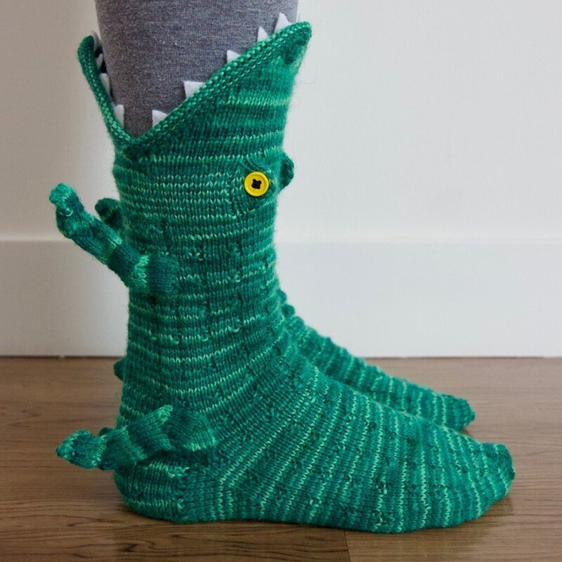 Funny Foot-Eating Crocodile Shark Knitted Mid-Calf Floor Socks, Thickened for Winter, Unisex Christmas and New Year Costume Gift