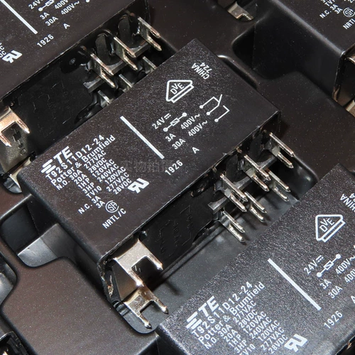 Оригинальный аутентичный T92S11D12-24 T92S11D12 DIP-8