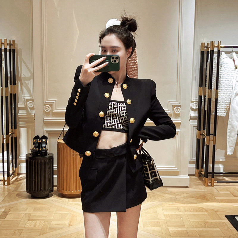 Black Chanel-Style Jacket for Women 2026 New High-End Vintage Metal Buckle Niche Versatile Shoulder-Padded Blazer Top