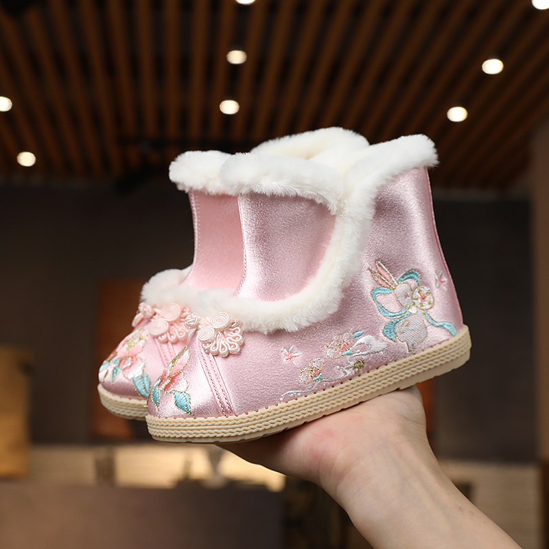 Hanfu shoes girls embroidered shoes cotton shoes short boots ethnic style old Beijing handmade cloth shoes children embroidered New Year shoes