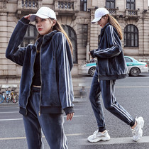 Gold velvet plus velvet thickened sports suit womens 2021 spring and autumn fashion casual loose student sweater three-piece set