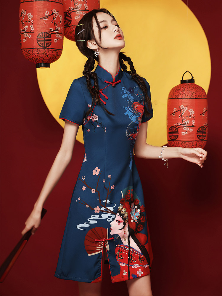 The china chic is here! 2024 new arrival: modernized, petite-friendly,  short qipao with a