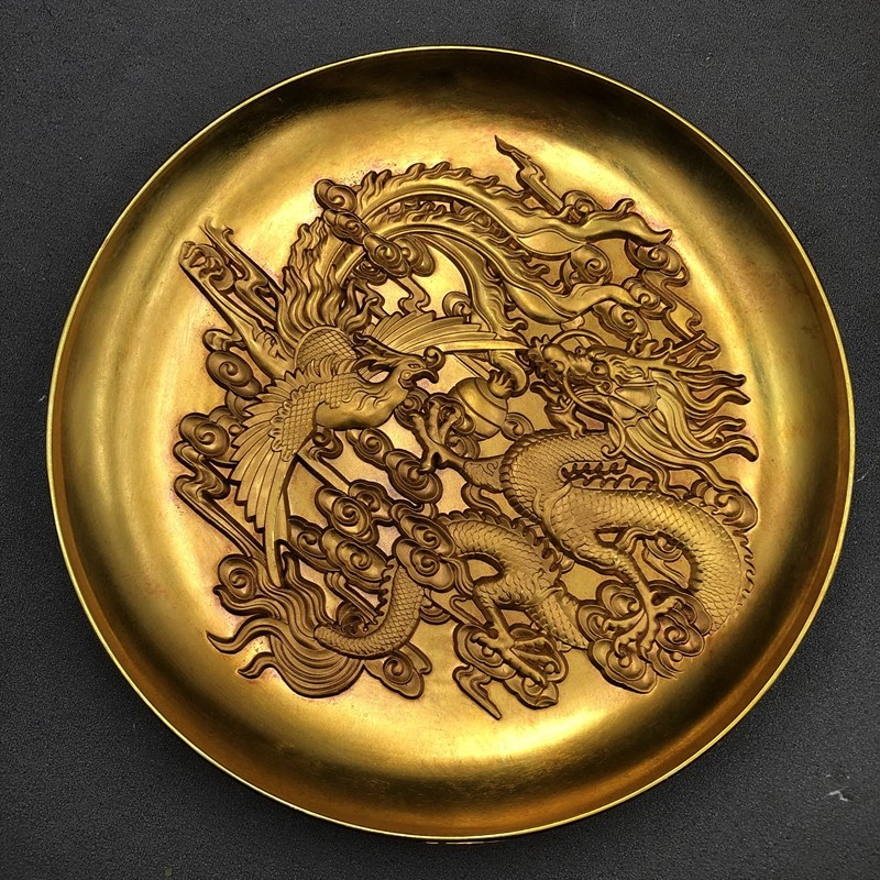 Antique Miscellaneous copper plate Dragon and Phoenix plate large home craft decoration Gilt Dragon and Phoenix Chengxiang plate antique bronze ware