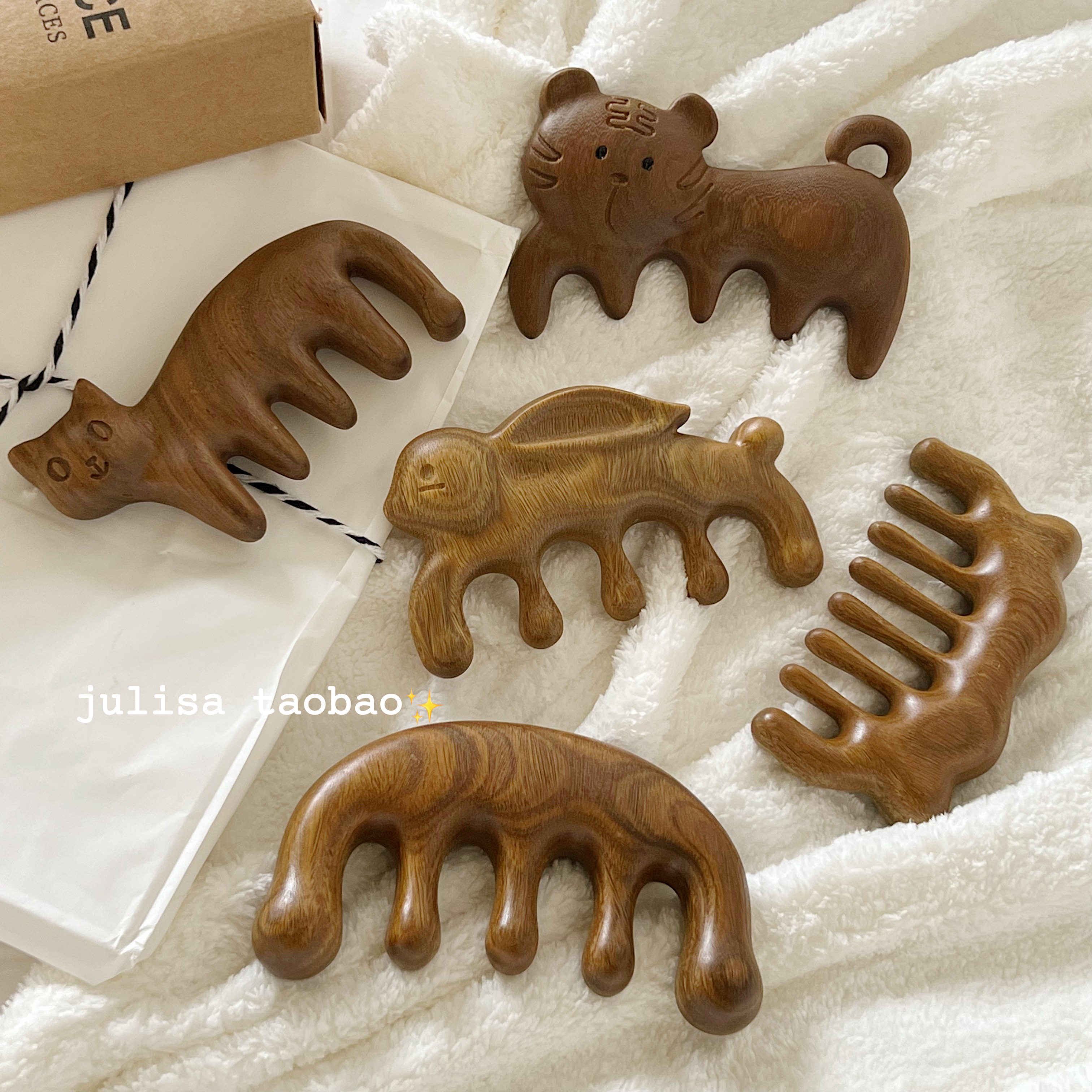 Natural green sandalwood scented small comb massage scalp small rabbit kitten classic scraping health care comb to dredge meridians