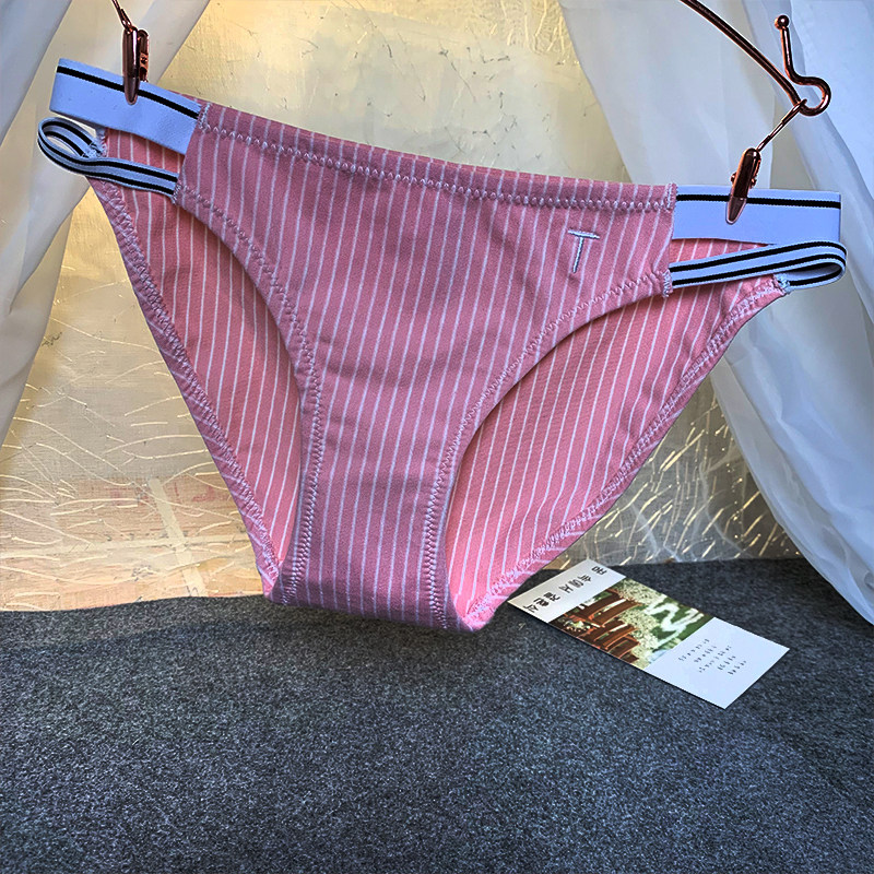 Day Ensemble Comfort Breathable Briefs Sexy Hollowed-out Pure Cotton T-pants Triangle Letters Striped Women Mid low waist comfortable and breathable