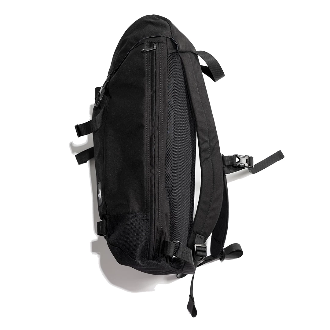 日版标黑户外商务通勤登山防水28L双肩背包 PRE-HAB Backpack