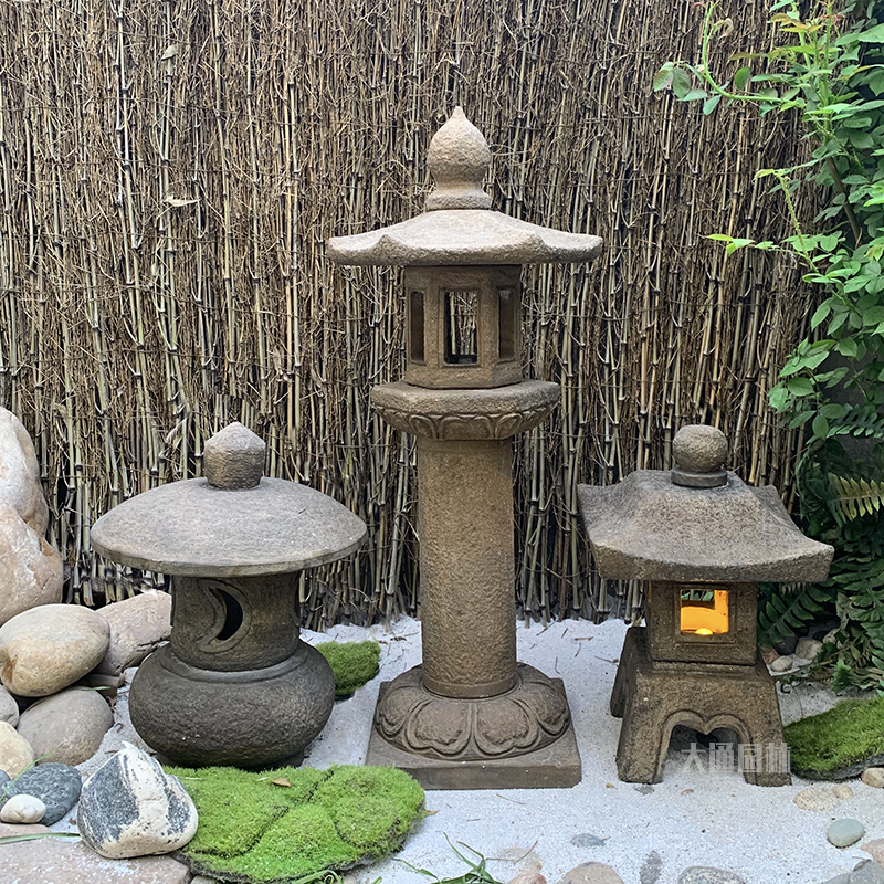 Stone Lantern Day Style Courtyard Green Stone Imitation Ancient Chinese Stone Lamp Solar Calcium Carbide Lamp Outdoor Decoration Stone Sculpture Pendulum