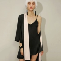 Черная куртка