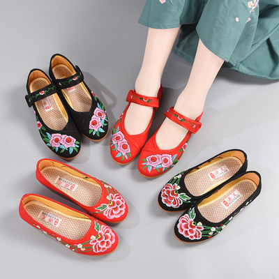 春秋新款老北京布鞋民族风绣花鞋一脚蹬中老年妈妈鞋老太太鞋软底
