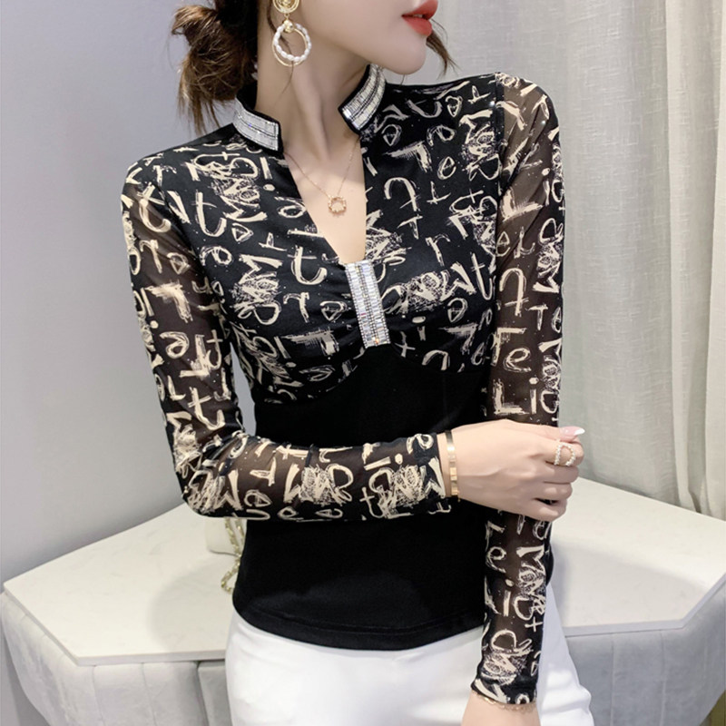 Europe 2021 Fall/Winter new sexy V-neck T-shirt women's long sleeve print mesh top foreign style undershirt tide