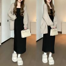 2023 Autumn and Winter New Lazy Breeze Knitted Cardigan Jacket Slimming Waist Temperament Gentle Suspender Skirt