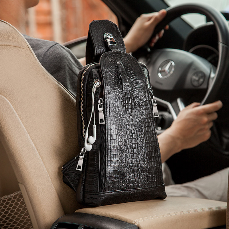 Genuine Leather Chest Bag Men's Fashion Han Edition Tide Large Capacity Single Shoulder Bag Casual Men's Slanted Satchel Crocodile Print Head Layer Cow Leather