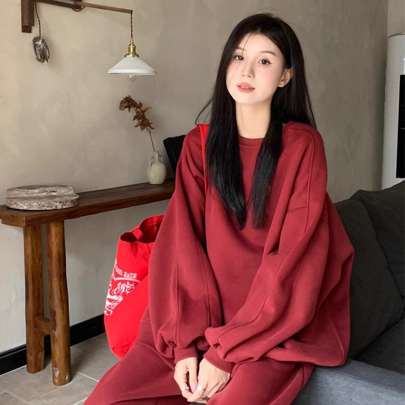 Sweatshirt Sports Suit for Women, Winter Fleece-Lined, Red, Fashionable Hong Kong Style, Lazy Style, Retro, Loose-Fitting Jogger Pants, Running Outfit
