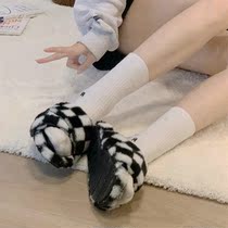 Gross Fur Shoes Womens Winter Outwear Net Red Identical to the upper foot and good look at the chessboard lattice Cross-thick underwool slippers