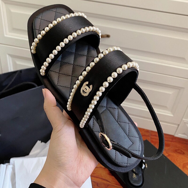 Take a good look at the small crowd with a personality 2022 new one with pearls and a small fragrant wind flat-bottomed sandal