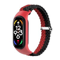 Полосатая вязаная модель -блока и красный