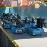 Пекин Universal Studios приобретает UBR Divine Daddy Dad Siaoshigan Автомобильная парка с ограниченной связью с бочкой с свиньи