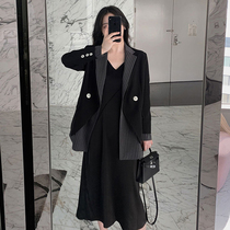 Stitching fake two-piece black blazer female 2020 new autumn and winter light cooked Hepburn style casual net red small suit
