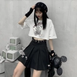 Футболка в стиле хип-хоп, короткие дизайнерские штаны, короткий рукав, свободный крой, высокая талия, тренд сезона