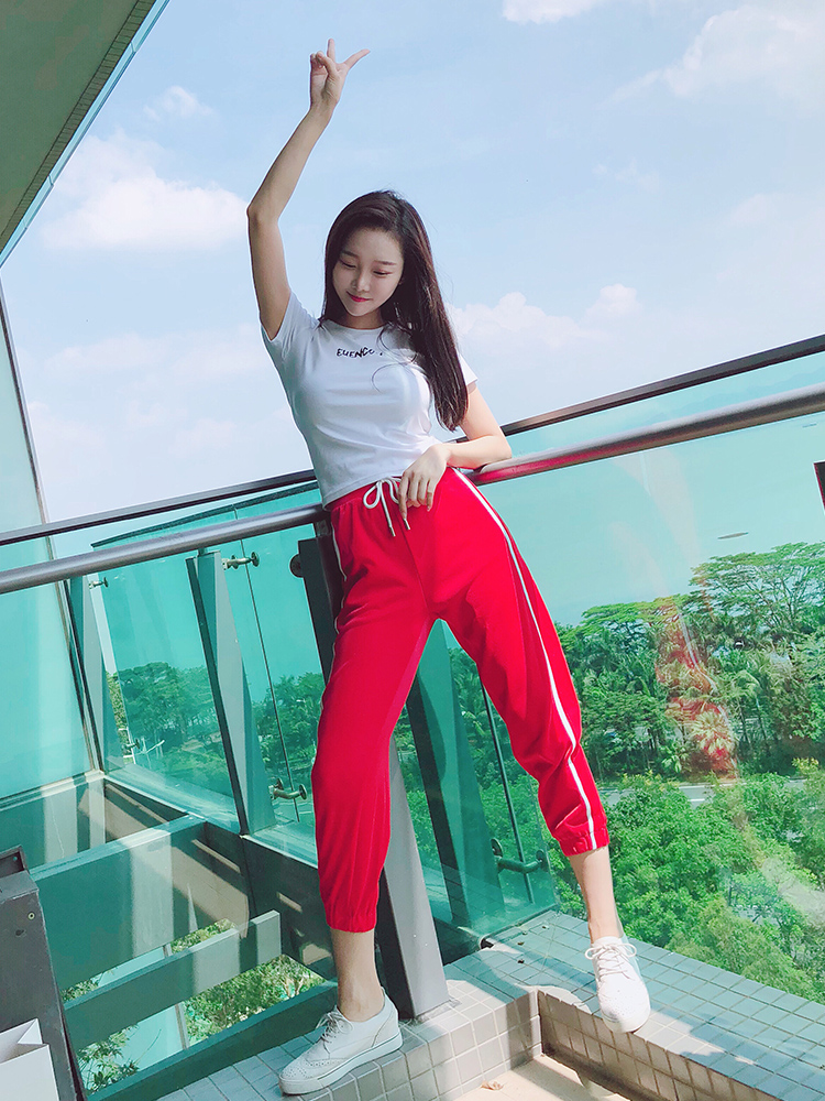 Sports suit women's summer thin section 2022 new slim Korean version of the tide brand fashion casual T-shirt pants two-piece set