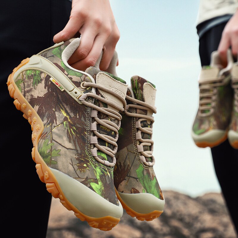 Camountain climbing shoes women outdoor shoes men in summer professional waterproof anti-wear and breathable trekking shoes in mountain climbing shoes