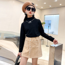 Girls undershirt 2022 new black spring autumn long sleeve T-shirt foreign air blouse 100 hitch in the middle of a childs inner lap