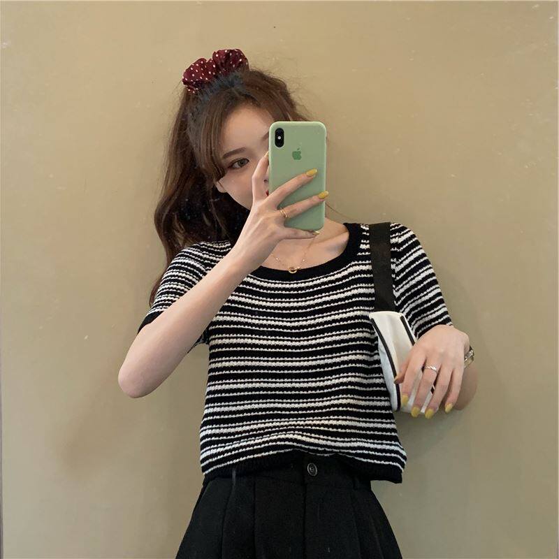2022 New Summer Black Loose t-shirt Short Lazy Wind Blouse Striped Ice Silk Knit Cardiovert Woman Short Sleeve