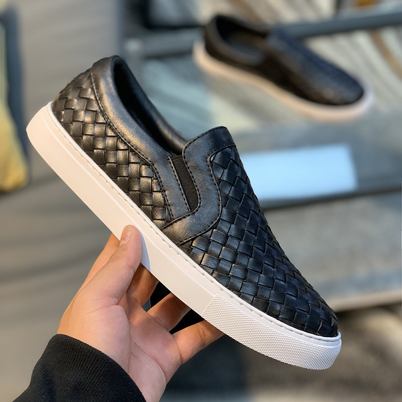 In the spring and summer of 2023, European station leather hand knitting men shoes Le Fu shoes lazy shoes