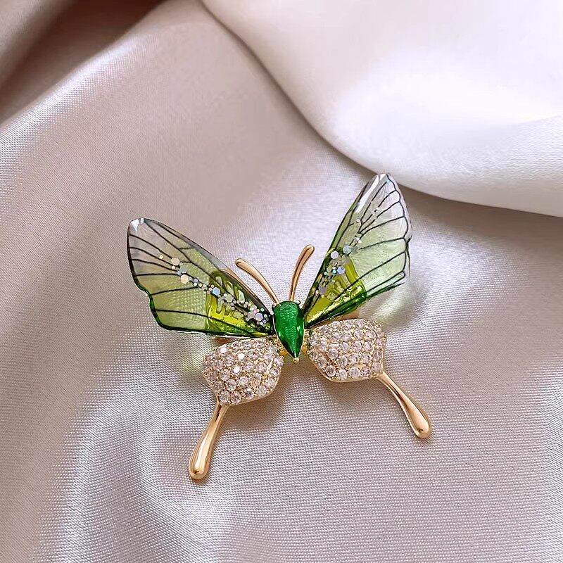 Outlet brand discount store closing clearance sale: find hidden gems like the luxury butterfly brooch for women.