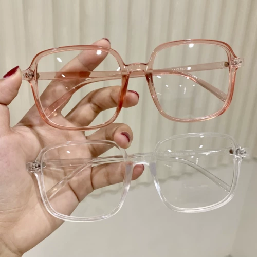 Большой -фрейм -черный бокалы женский круглый лице