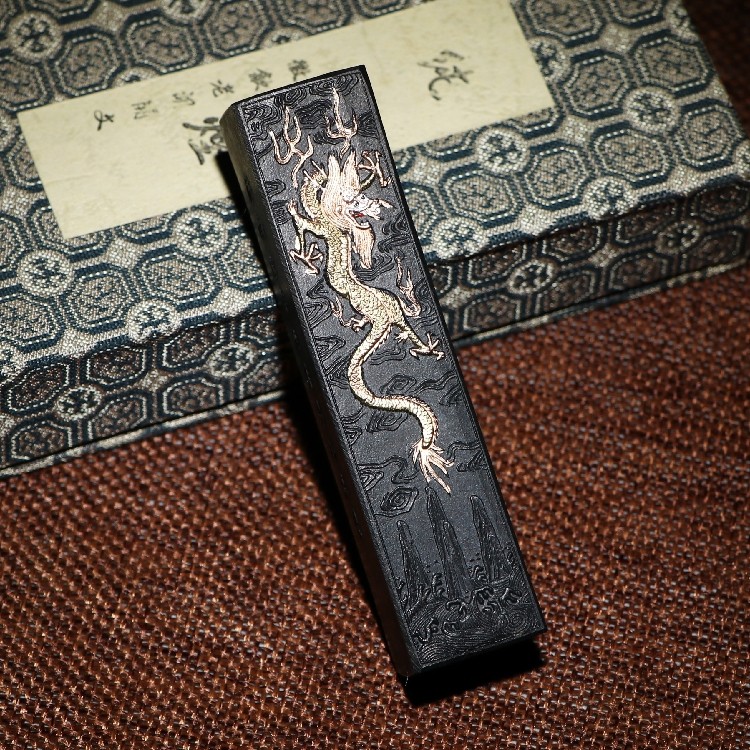 Old Hu Kaiwen national non-heritage high-end pure lampblack ink block ink stick ink ingot study book French painting works