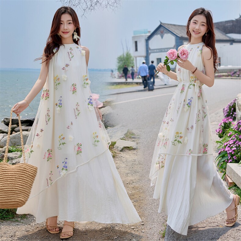 Bohemian Style Sleeveless Embroidered Dress for Women, White Faux Two-Piece Long Skirt with a Large Hem, Vacation Style, Slimming, Casual Fashion