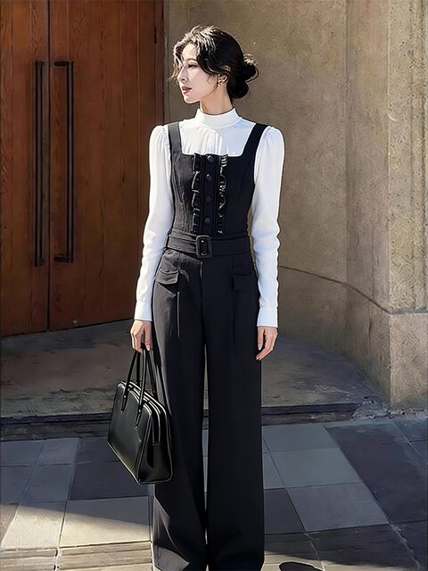 Spring Hot-Selling Fashion Pants for Petite Women, Stylish and Slim-Fitting, with a High-End Feel, Cool and Chic, Faux Two-Piece Jumpsuit