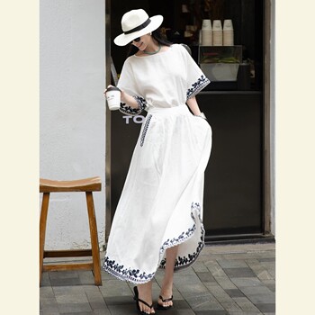 A Very Beautiful Spring Outfit, a Complete Set with a Goddess-Like Style, High-End, Elegant and Appropriate, White Linen Embroidered Suit Dress