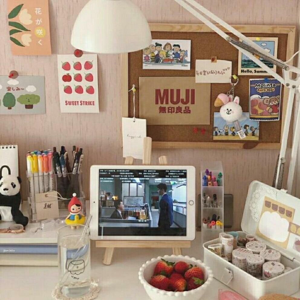 Wooden phone holder Inwind tabletop learning to see the dramaver can fold the tripod flat reading bracket