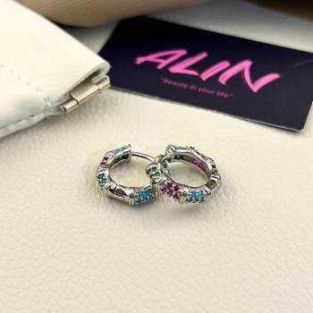 Vintage-Inspired Heavy-Duty Colorful Textured Earrings with a Retro Niche Design, High-End Earrings, 2025 New Trendy Ear Studs