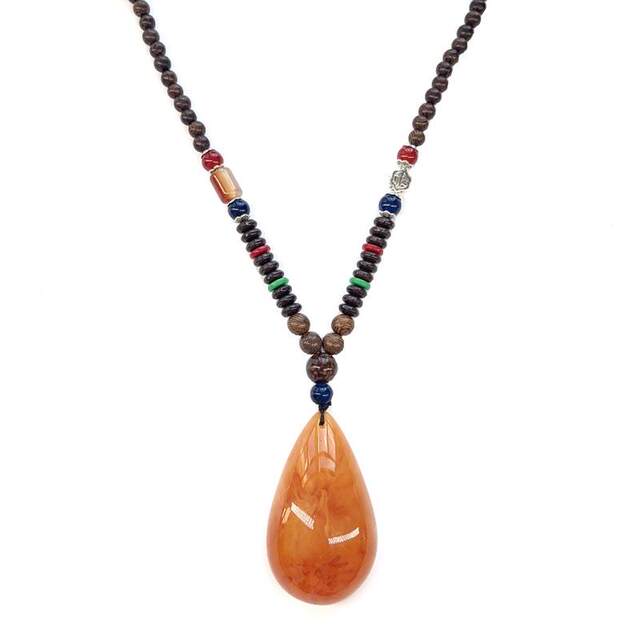 Vintage Ethnic Style Chicken Wing Wood Second-Generation Old Beeswax Necklace Unisex Versatile Amber Pendant Long Sweater Chain Accessory