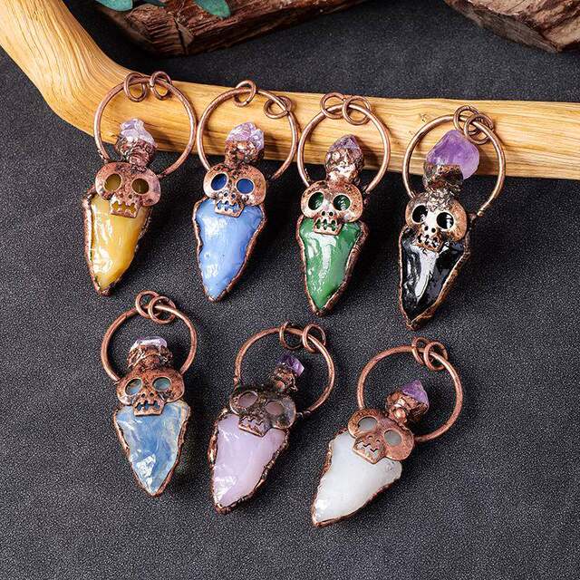 Cross-Border European and American Retro Red Copper Color Skull Crystal Arrow Pendant Punk Style Crystal Necklace Jewelry Accessory