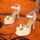 Square-headed buckle straps and hollow sandals