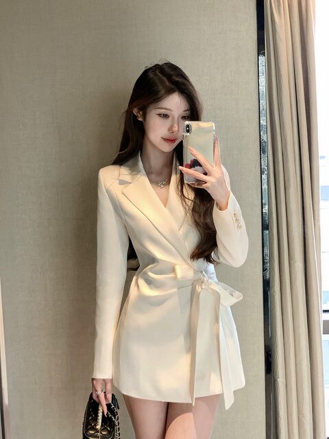French-Style High-End Satin Blazer Dress with Straps for Women, Unique Design, Waist-Cinching, Elegant Short Skirt for Spring and Autumn