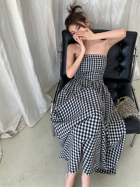 Plaid Tube Top Dress, One-Shoulder Dress, Women's Summer French Style Design, Waist-Cinching, Seaside Vacation Long Dress