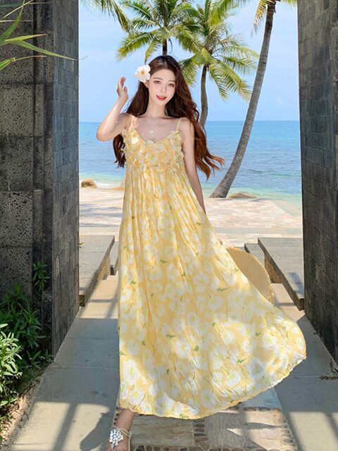 Beach Vacation Yellow Slimming and Whitening Printed Spaghetti Strap Dress for Women 2025 New Sexy Summer Stunning Dress