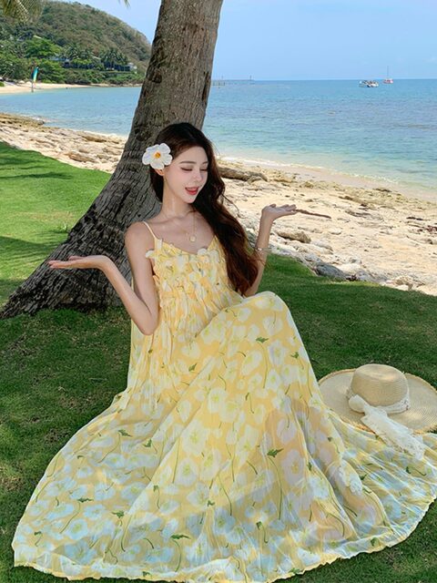 Beach Vacation Yellow Slimming and Whitening Printed Spaghetti Strap Dress for Women 2025 New Sexy Summer Stunning Dress