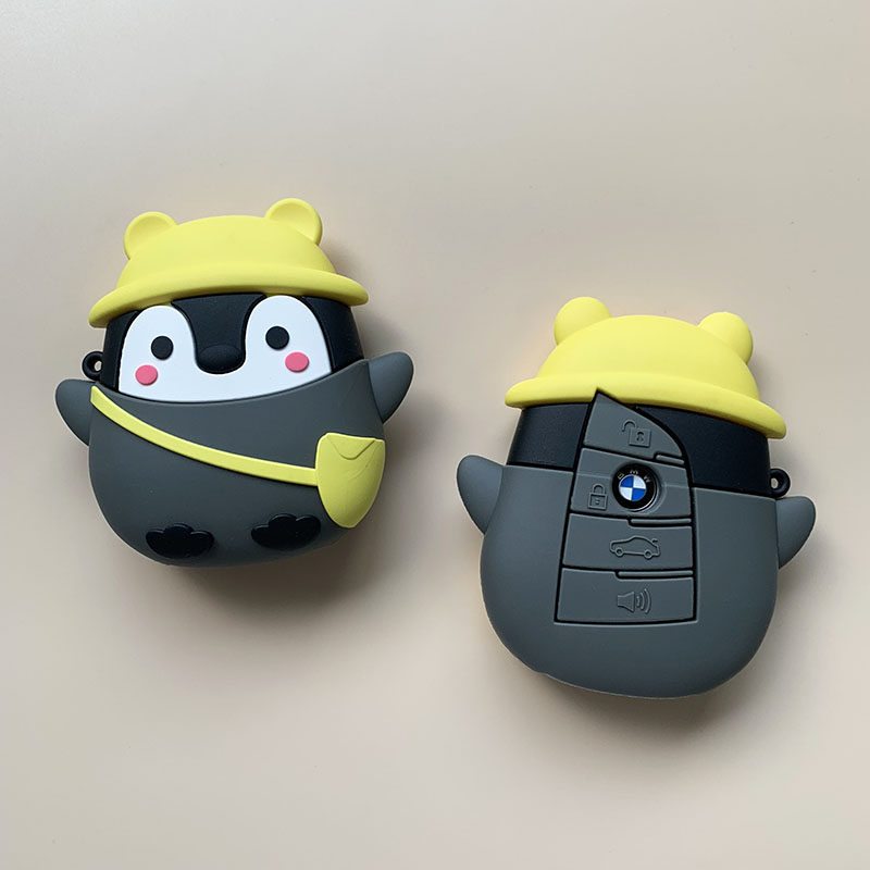 Suitable for BMW Blade 3 5 7 series car key case protective sleeve cartoon cute men and women metal key chain rope