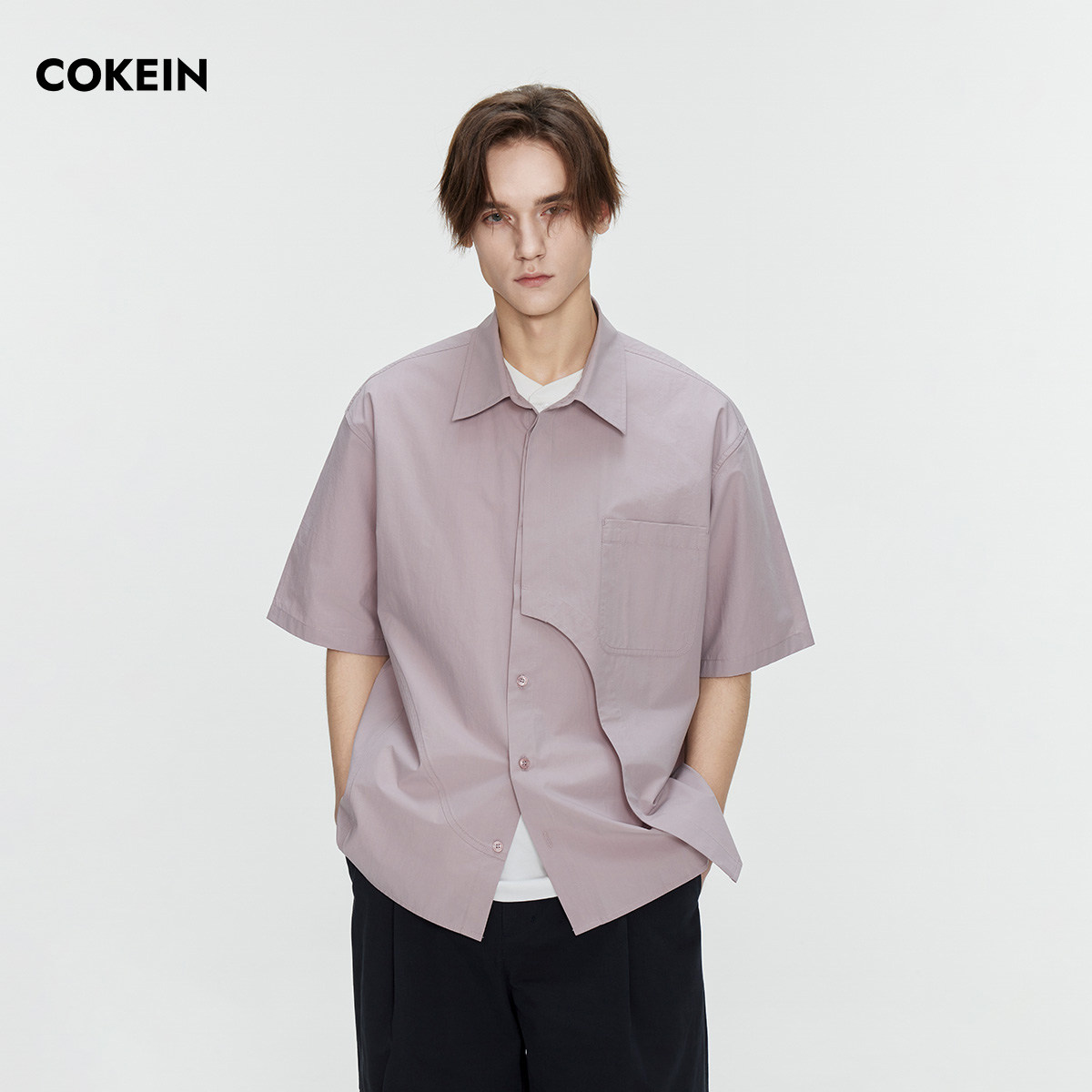 COKEIN 半袖シャツメンズ 2025 サマーコットントップオリジナルイレギュラーパッチワークデザイン無地シャツ