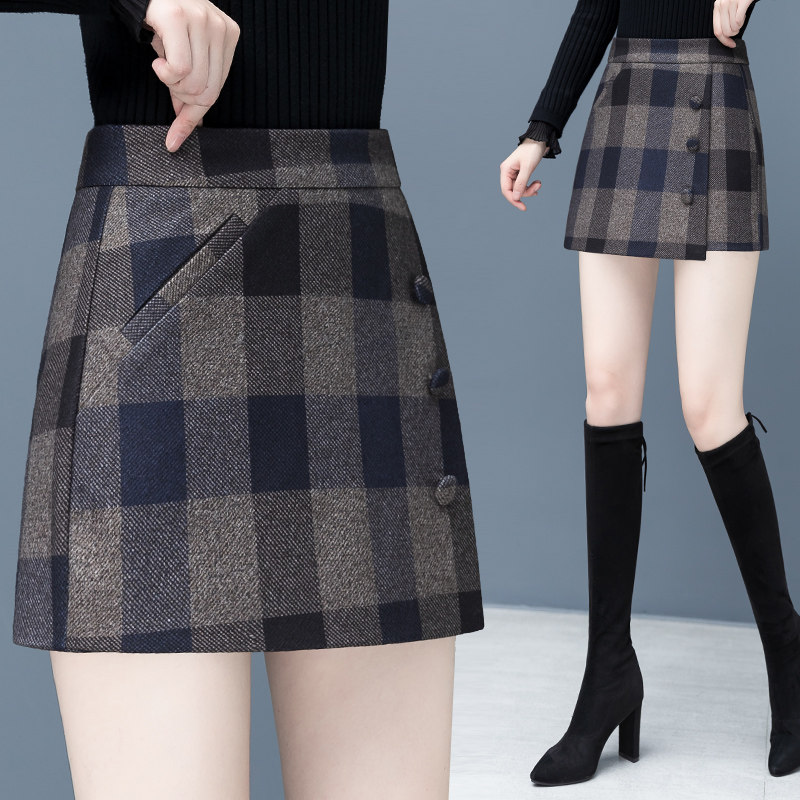 Plaid wool shorts culottes women 2022 autumn winter new Korean version of the high-rise antique a-word wide-leg outside wearing boots and pants